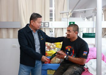 รมช.กห. ยืนยันกองทัพไม่แผ่วกำลังพลแนวหน้าขวัญกำลังใจเข้มแข็ง พร้อมกลับไปช่วยเพื่อนร่วมรบ